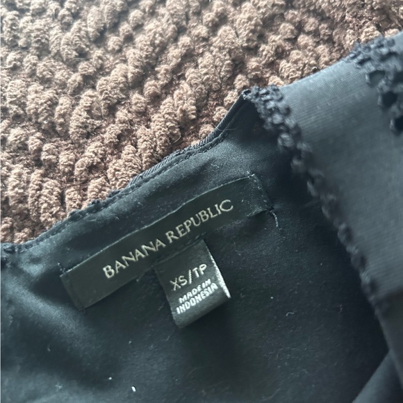 Banana Republic Blouse - Picture 2 of 3